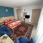 таня Apartment